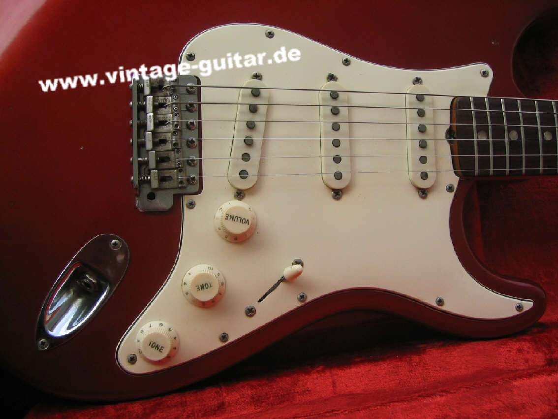 Fender Stratocaster 1969 CAR c.jpg